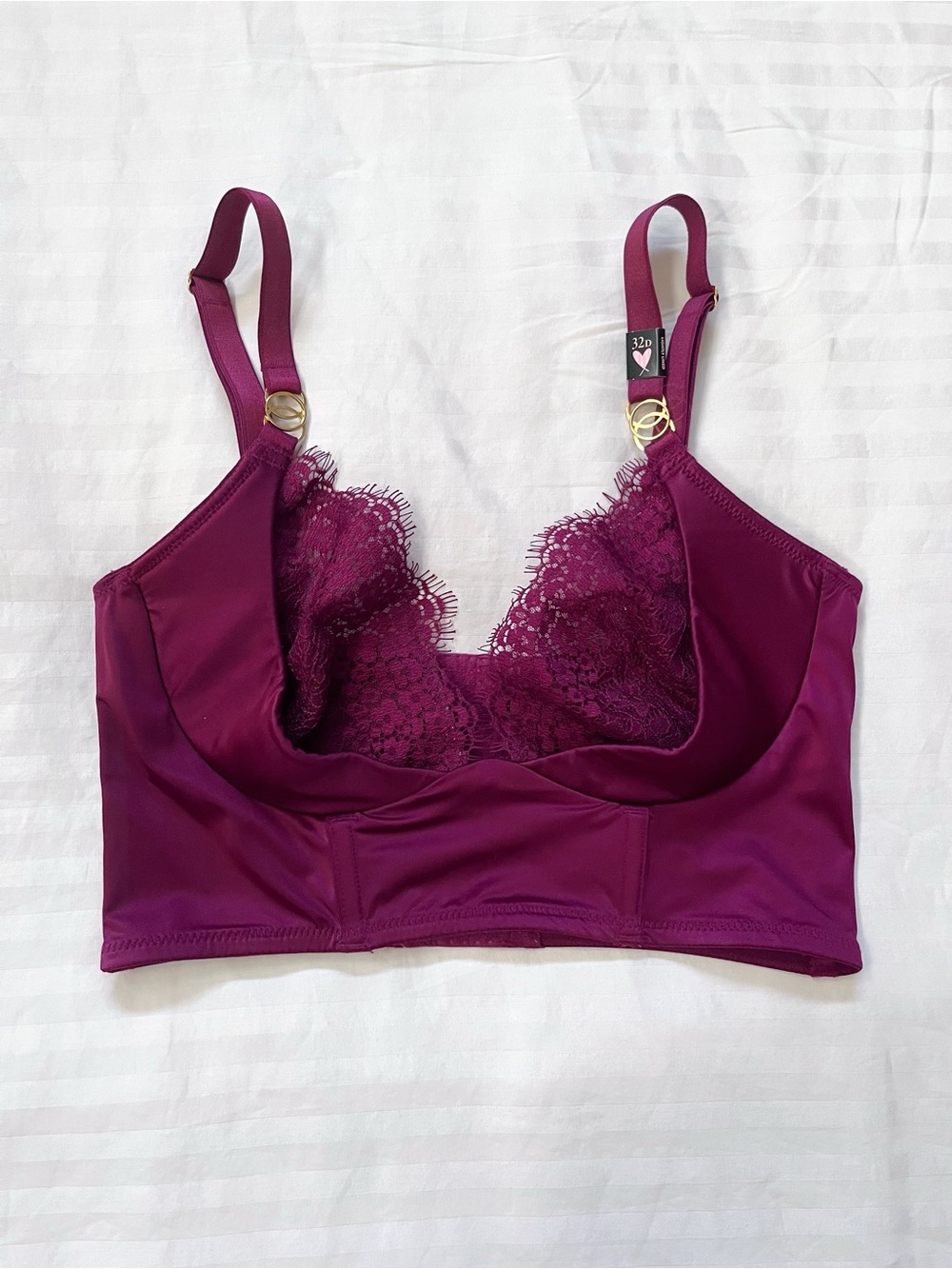 VS | NWOT - Luxe Lingerie Quarter Cup Satin and Lace Bra | Campari, 32D